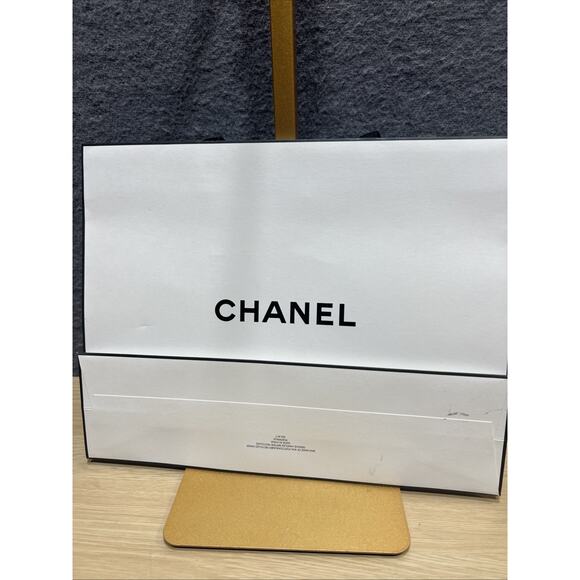 CHANEL Bleu Wallet Cardholder for Men Limited Edition + Sample Perfume & Bag - Picture 5 of 5